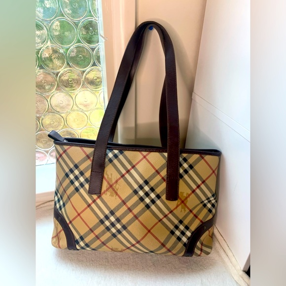 Matching Authentic vintage Burberry classic nova check bag and wallet combo! - Picture 2 of 16
